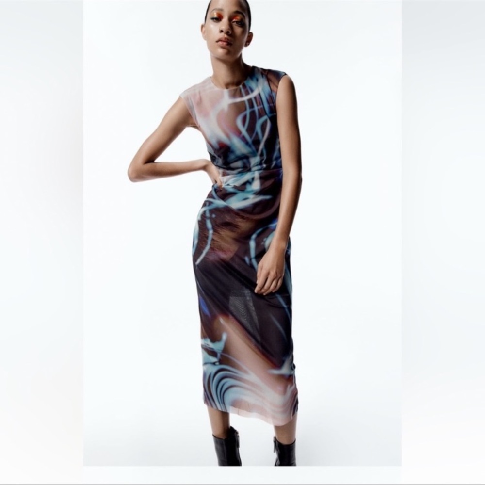🎉HOST PICK🎉 Zara Printed Tuille Midi Dress